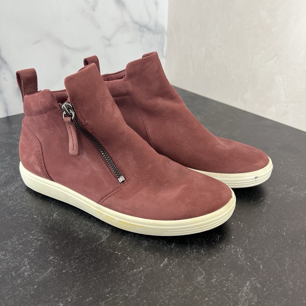Ecco Soft 7 Boots Womens Size 6 Burgundy Leather Zip Ankle Shoes Comfort GUC